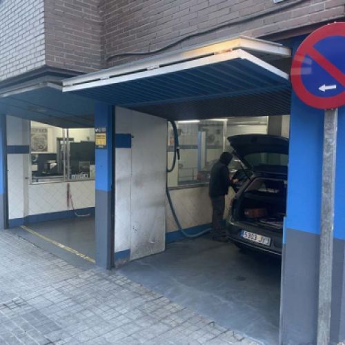 Puerta de acceso al al Taller